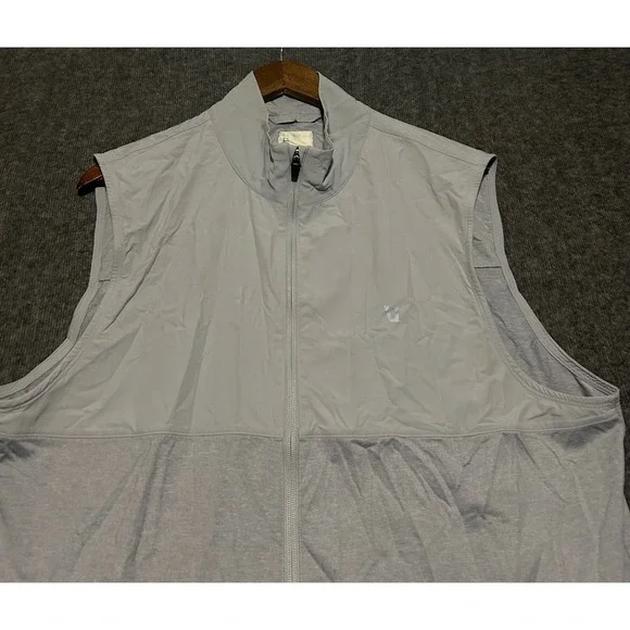 Vuori Mens Sunday Element Vest Size XL gray 4 Way Stretch V286 performance - Picture 1 of 8